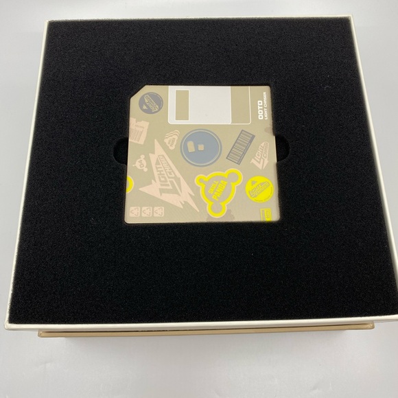 Pop Mart x Skullpanda Ootd Light Chaser Limited Toy Figurine - Picture 3 of 16